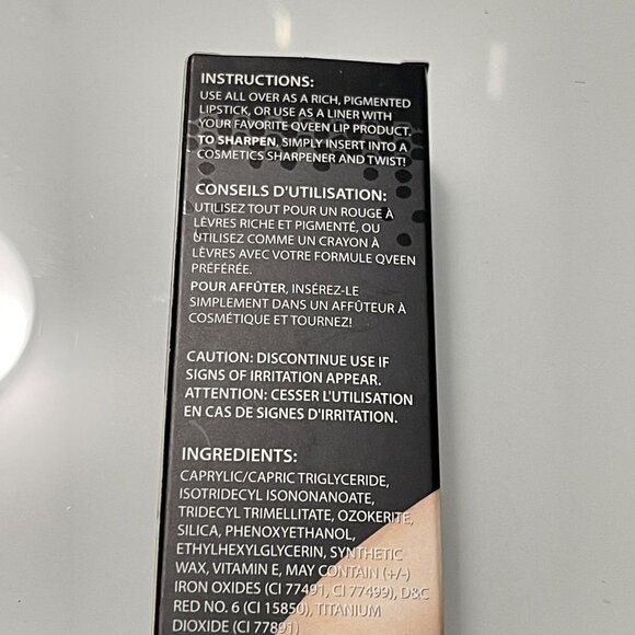 Qveen Partners In Crime Lip Liner Duo SOS & Spray Tan Cherry Red & Taupe - Picture 5 of 7